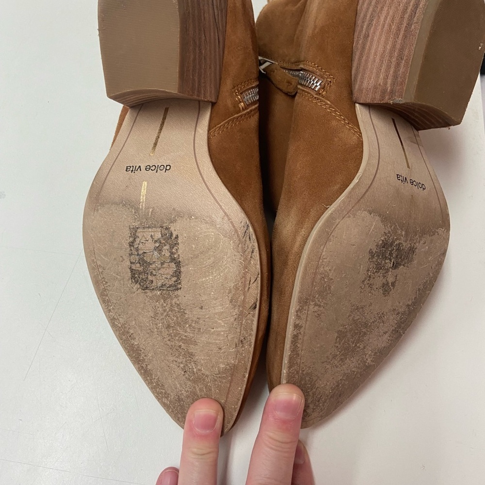🔴5/$15 DV by Dolce Vita Tan Suede Ankle Booties - Picture 12 of 12